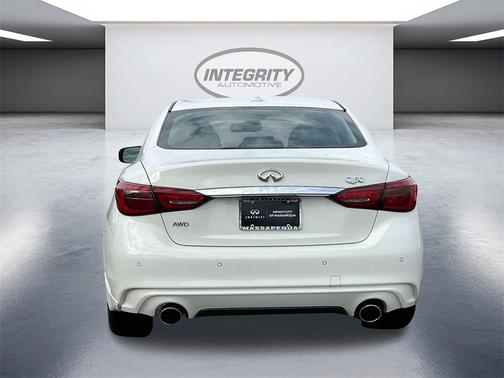 2022 INFINITI Q50 LUXE
