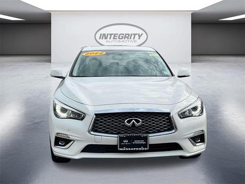 2022 INFINITI Q50 LUXE