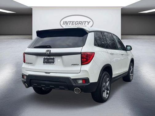 White 2023 Honda Passport EX-L