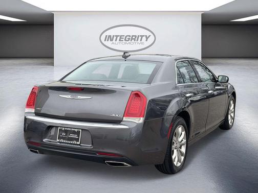 2019 Chrysler 300 Limited