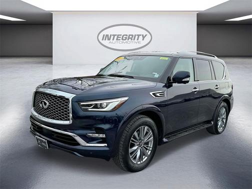 2023 INFINITI QX80 Luxe