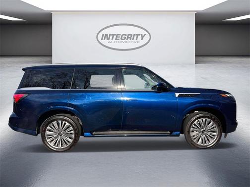 2025 INFINITI QX80 SENSORY