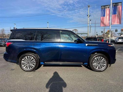 2025 INFINITI QX80 SENSORY