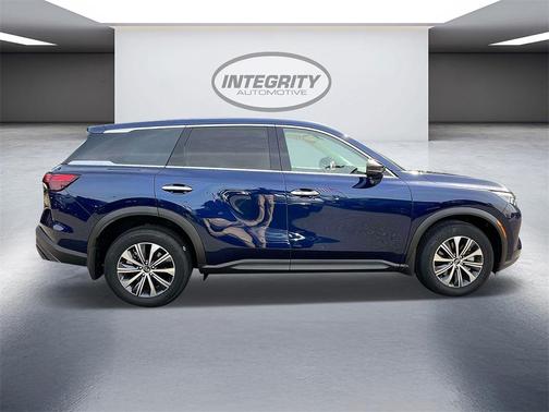 2025 INFINITI QX60 Pure