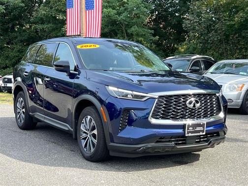 2025 INFINITI QX60 Pure