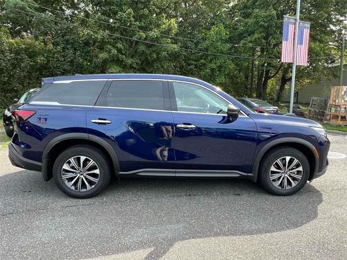 2025 INFINITI QX60 Pure
