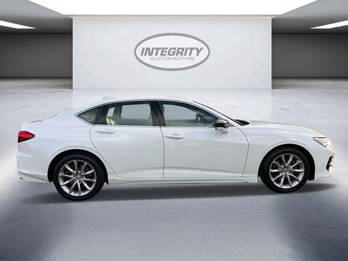 2022 Acura TLX Base