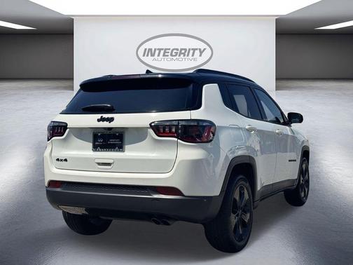 White Clearcoat 2021 Jeep Compass Altitude