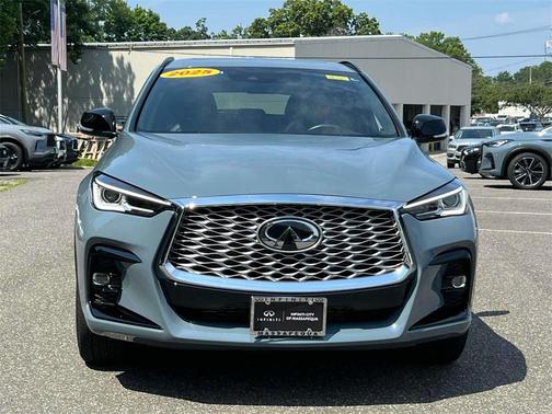 2025 INFINITI QX55 LUXE