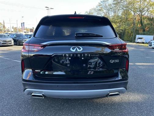 2023 INFINITI QX50 Luxe