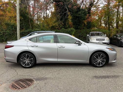 2022 Lexus ES 350 Base