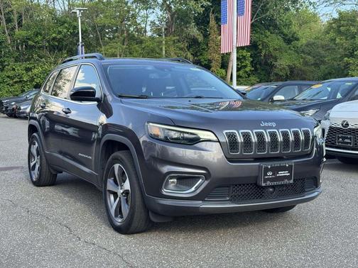 Granite Crystal Clearcoat Metallic 2022 Jeep Cherokee Limited