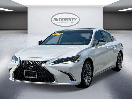 Eminent White Pearl 2024 Lexus ES 350 Ultra Luxury