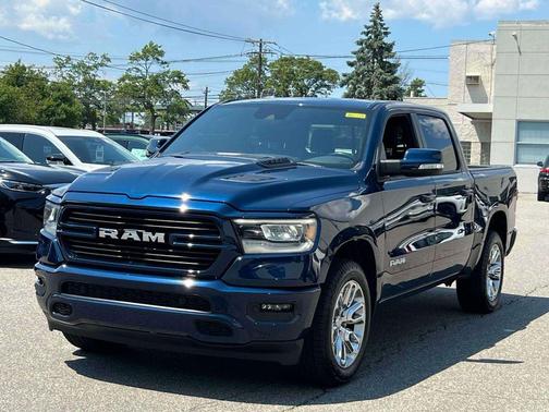 Patriot Blue Pearlcoat 2023 RAM 1500 Laramie