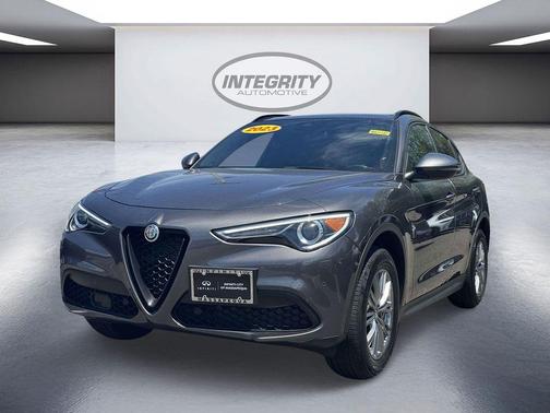 Vesuvio Gray Metallic 2023 Alfa Romeo Stelvio Sprint
