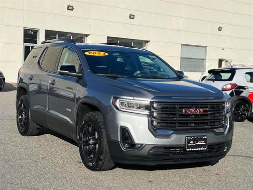 2023 GMC Acadia AT4