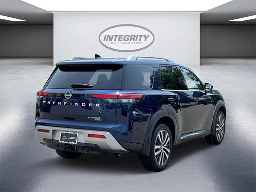 2022 Nissan Pathfinder Platinum