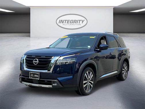 2022 Nissan Pathfinder Platinum