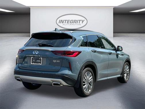 2024 INFINITI QX50 Luxe