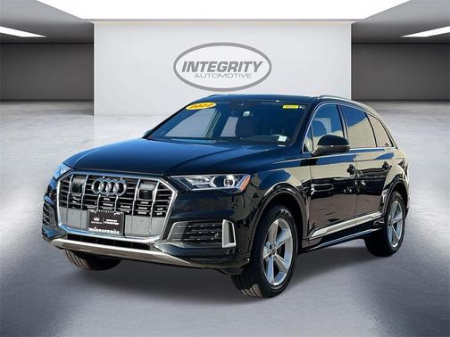 2022 Audi Q7 45 Premium Plus