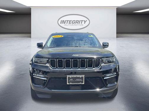 Diamond Black 2023 Jeep Grand Cherokee Limited