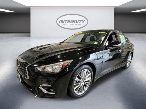 2022 INFINITI Q50 LUXE