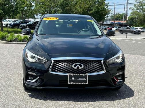 2022 INFINITI Q50 LUXE