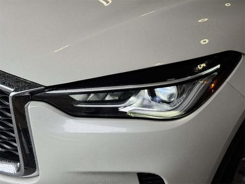 2022 INFINITI QX50 Luxe