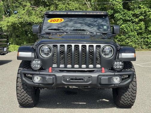 Black Clearcoat 2023 Jeep Gladiator Rubicon