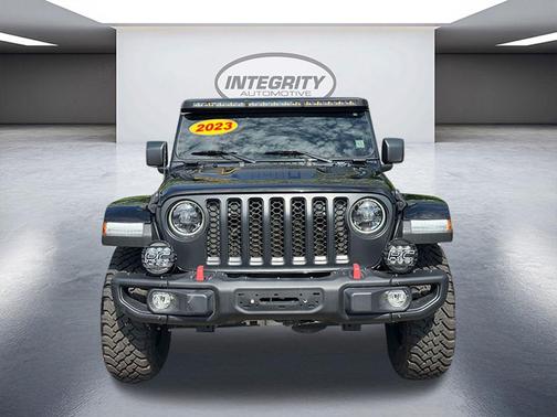 Black Clearcoat 2023 Jeep Gladiator Rubicon