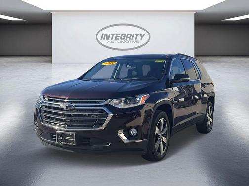 Black Cherry Metallic 2020 Chevrolet Traverse LT Leather