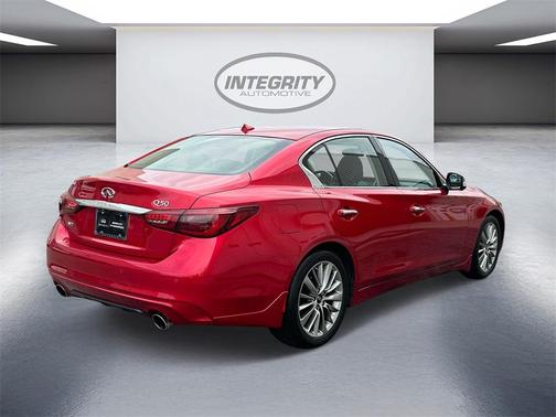 2022 INFINITI Q50 LUXE