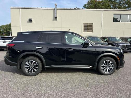 2025 INFINITI QX60 Pure
