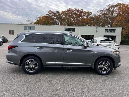 2016 INFINITI QX60 Base