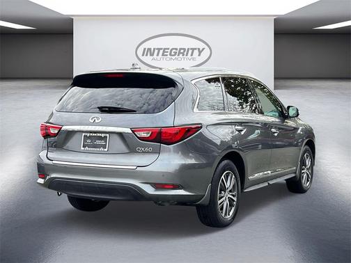 2016 INFINITI QX60 Base