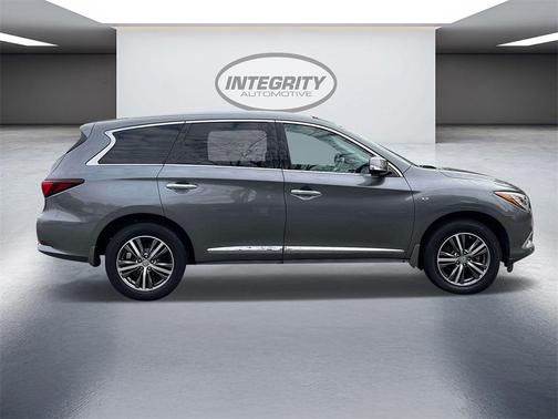 2016 INFINITI QX60 Base