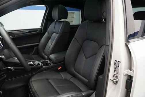 2026 Porsche Macan T