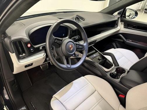 2025 Porsche Cayenne S Coupe AWD