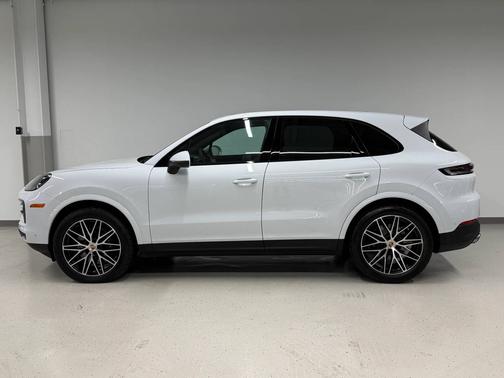 2025 Porsche Cayenne 