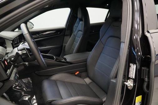 2026 Porsche Panamera 4