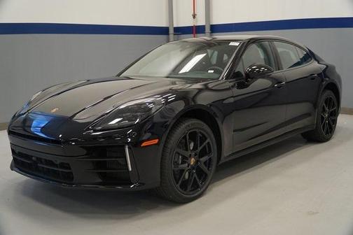 2026 Porsche Panamera 4