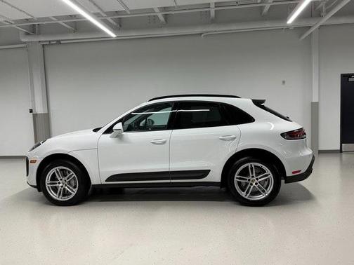 2023 Porsche Macan 