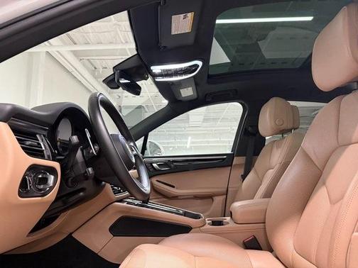 2023 Porsche Macan 