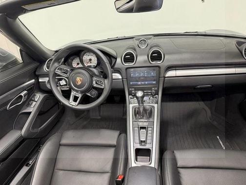 2024 Porsche 718 Boxster Style Edition