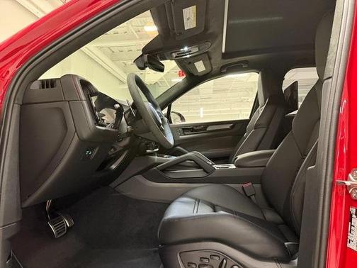 2026 Porsche Cayenne GTS