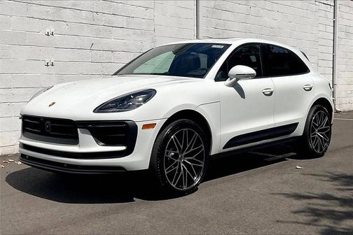 2026 Porsche Macan 