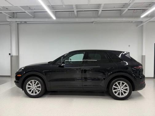 2022 Porsche Cayenne 