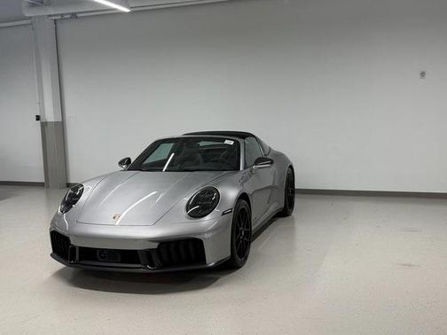 2025 Porsche 911 Targa 4 GTS