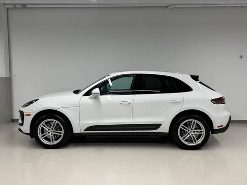 2023 Porsche Macan 