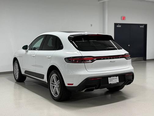 2023 Porsche Macan 
